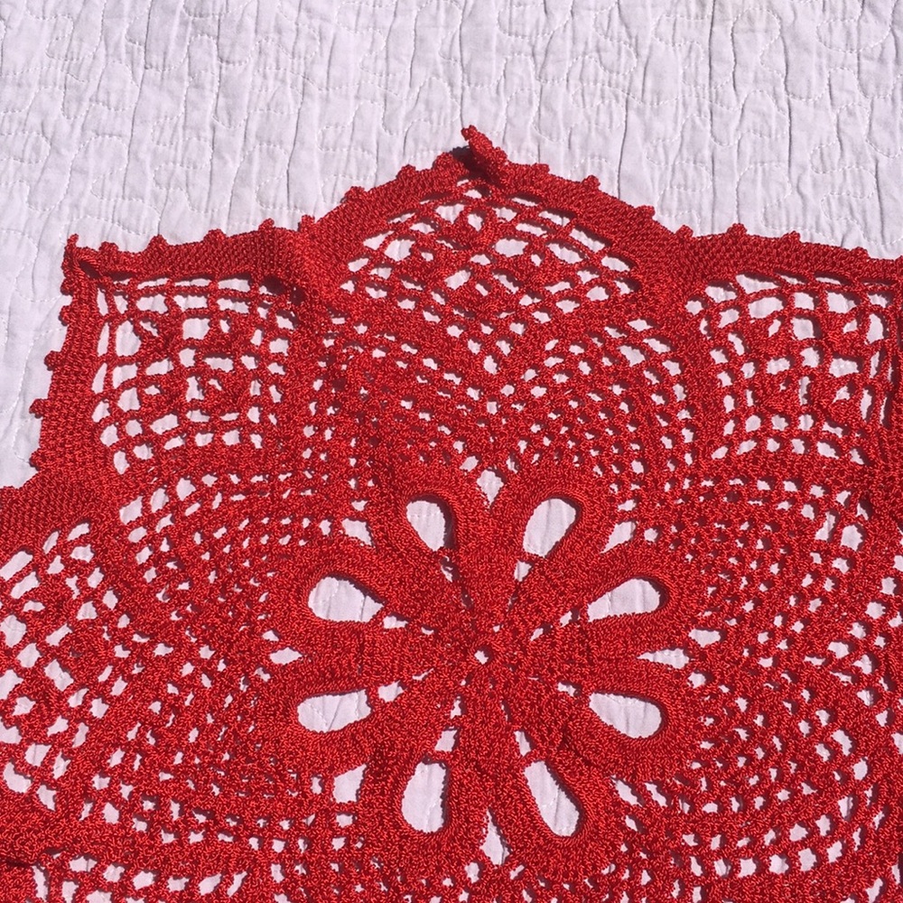 Handmade Knitted Table Coaster/Decor - Picture 2 of 3